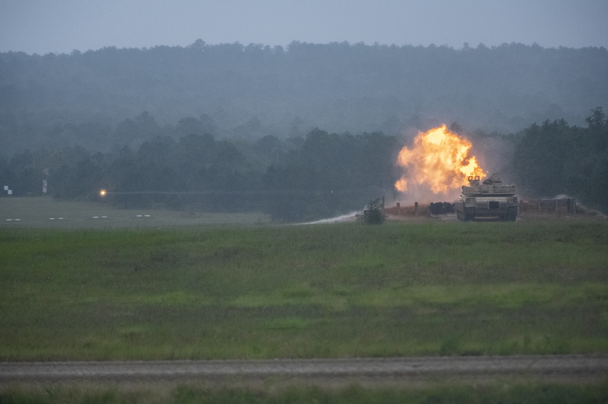 fire the main gun 